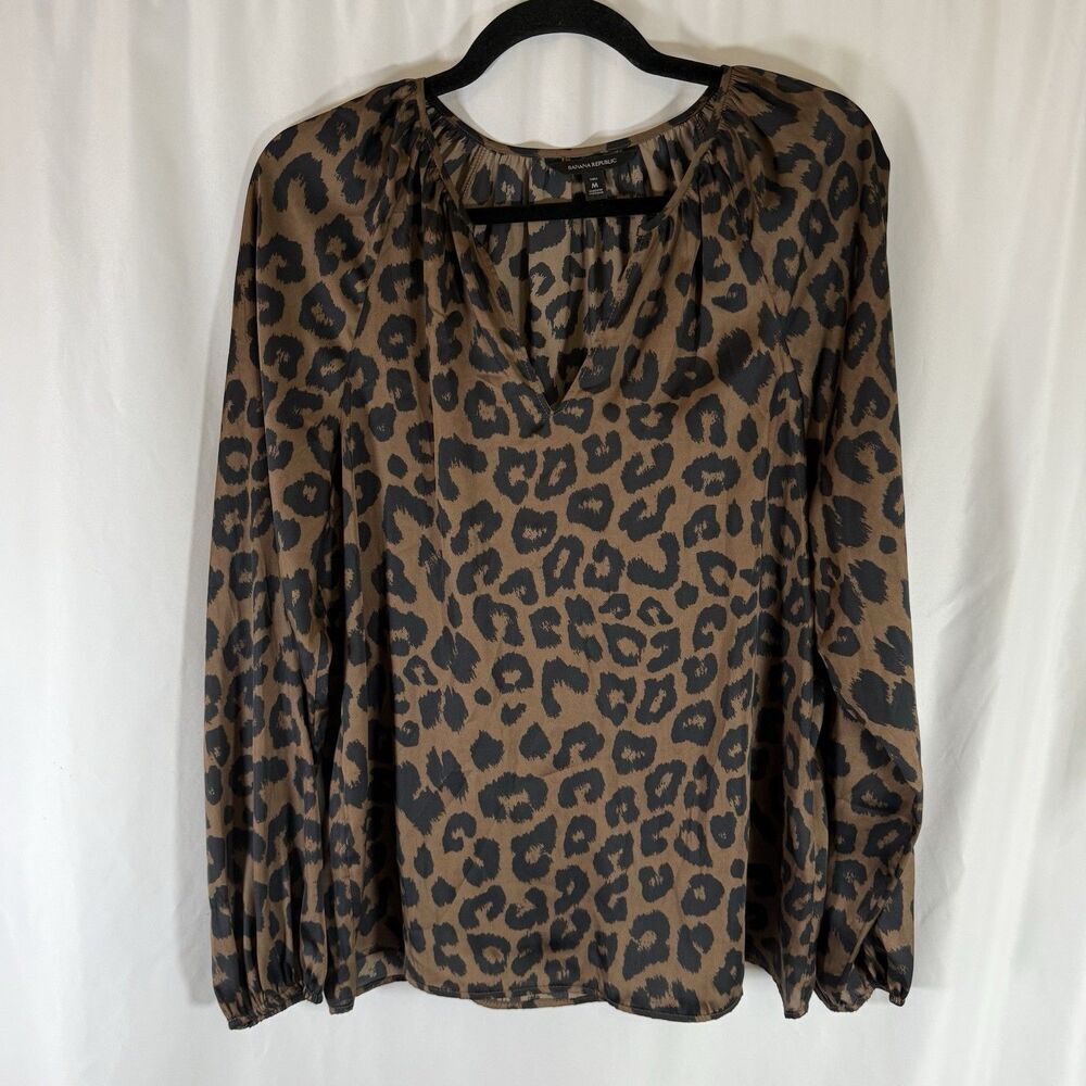 Banana Republic Blouse Women's Medium Tall Brown Cheetah Print Long Sleeve Vneck